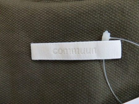 モードで雰囲気美人。コムーンのステキなカーキワンピース