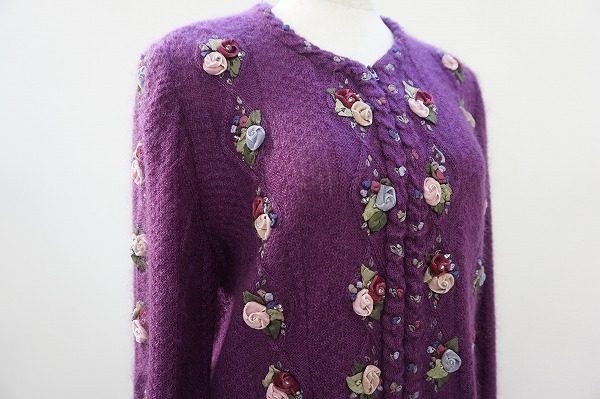 キュートでロマンティックな一着!アトリエサガンのニットスーツ