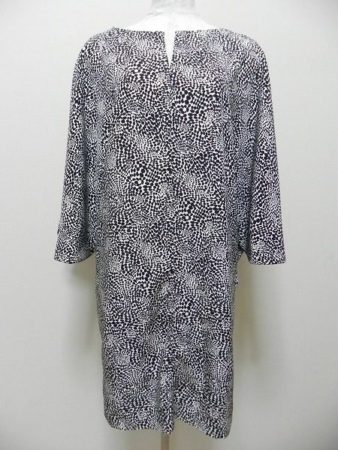 ネオレトロで個性的。グーコミューンのシフォンワンピース