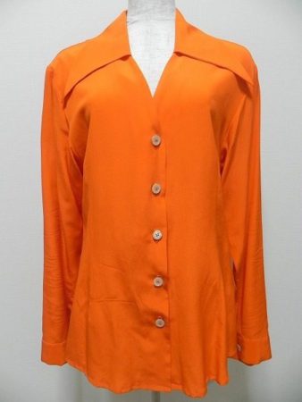 華やかで艶やか。ジャンマルコヴェンチューリのようなイタリアンブラウス