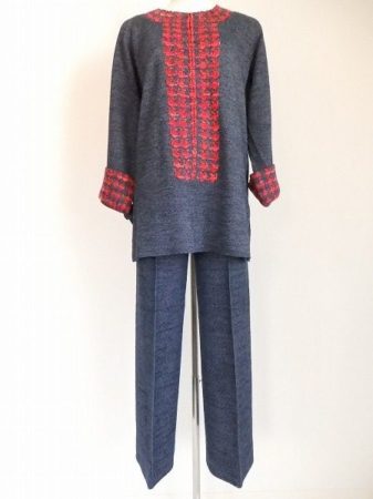 個性派を求める方にぴったり。斉藤都世子のニットセットアップを買取しました