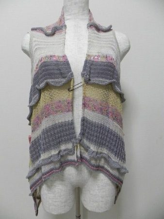 糸のアート作品！エムアンドキョウコのノースリーブニットをお買い取りしました