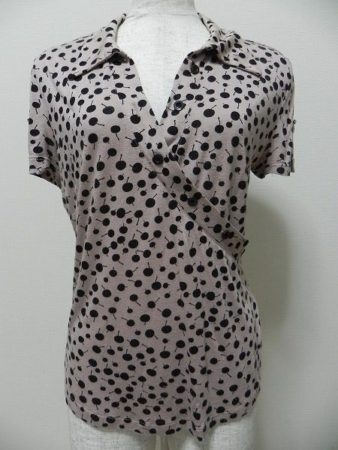 ジョセフの大人の遊び心が効いたカシュクール風デザイン柄トップス