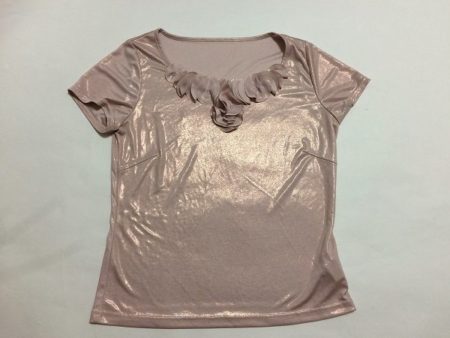 可愛くもスタイリッシュに着こなせる。銀座マギーらしいピンクラメカットソーを買取しました