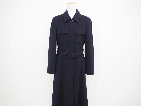 クールなシャツワンピース風！マックスマーラの黒ロングコートを買取しました