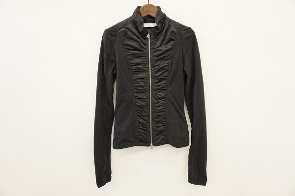 アディダス・バイ・ステラマッカートニーで、スポーティでもフェミニンに！