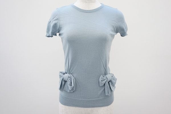 モスキーノチープアンドシックのパステルブルーの半袖ニットを買取しました