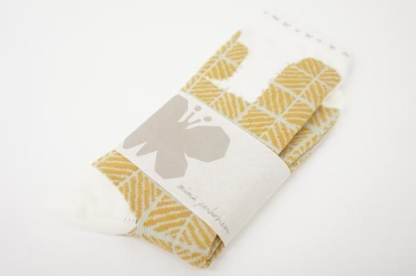 オシャレは足元から!ミナペルホネンからcuctusのソックスを買取しました