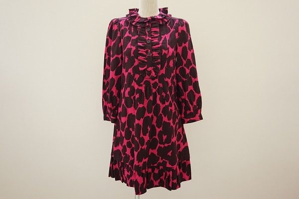 大胆な色と柄が主役級アイテム間違いなし！マークバイマークジェイコブズのワンピース