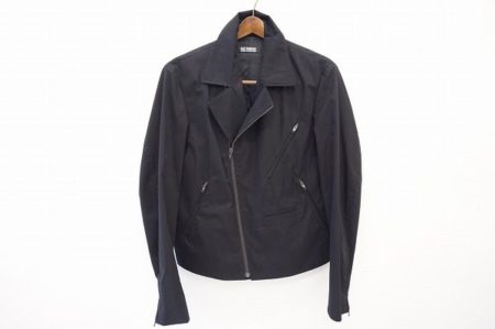 ハードな中にセンスが光る、ラフシモンズのライダースジャケット