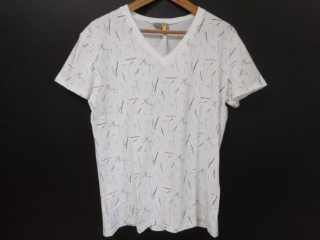 上品に着こなせる!ディオールオムのハイセンスなメンズTシャツ