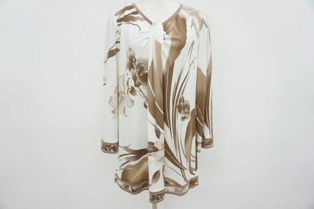 シックなフラワープリントで大人の女性の優雅さを演出してくれるレオナールのチュニックを買取致しました