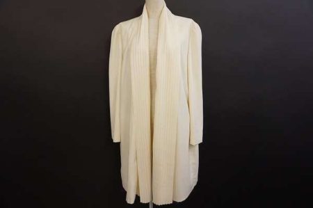 シンプルで着まわししやすくヘビロテ間違いなし。ロペのレディース向けコート