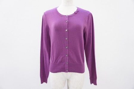 淡いお色味がエレガント。コーディネートの幅が広がるローラアシュレイのカーディガン