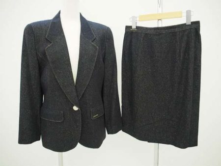 ここぞという時の勝負服！レオナールのスカートスーツを買取しました