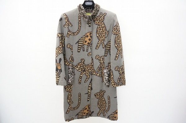 オリジナリティ溢れるアニマルプリントとファーのコンビがポイント。アルベロベロのコートを買取しました