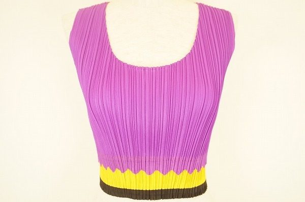 カラフルカラーで釘付けに！魅惑的なプリーツプリーズのタンクトップを買取しました。
