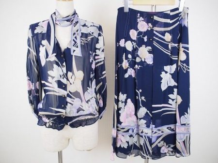 フラワープリントの先駆者、レオナールの軽やかなセットアップを買取いたしました