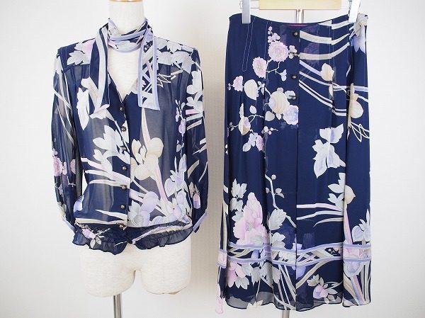 フラワープリントの先駆者、レオナールの軽やかなセットアップを買取いたしました