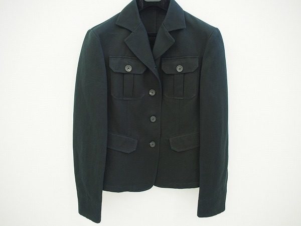 麻と綿素材で着心地も軽やか。グッチのブラックジャケットを買取しました