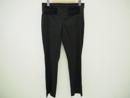 コーディネートも自由自在！グッチのブラックのテーパードパンツを買取しました