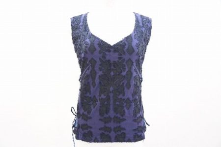 ちょっと毒のあるエレガンスはいかが？イッセイミヤケのパープルのカットソーをお売り頂きました。