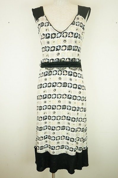 個性的なプリントと美しいフォルム。マウリツィオペコラーロのワンピースを買取しました