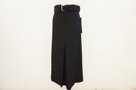 年齢を問わないモードな装いは流石。差がつくヨウジヤマモトのロングスカートを買取いたしました