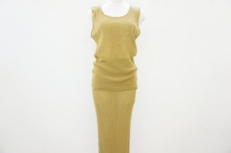 原始的な風合いが魅力！イッセイミヤケのセットアップを買取しました。