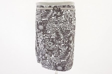 マックスマーラらしいエレガントな雰囲気があふれる。上品スカートを買取しました