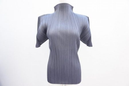 機能美とデザインの融合！プリーツプリーズのレディースカットソーを買取しました。