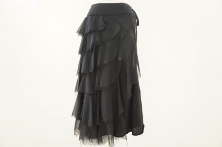ふんわりとしていてゴージャスな雰囲気もただようコムデギャルソンのスカート