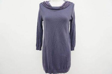 上品な紫のカラーリングで最上級のニット。ブルネロクチネリの紫ニットをお売り頂きました