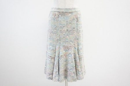 これ1枚で春の装いに。ミッソーニのパステルカラー幾何学模様スカートを買取しました