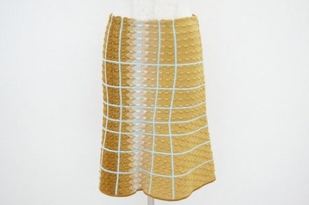 個性的でキュート。ミッソーニのニット素材のベージュ系スカートを買取しました