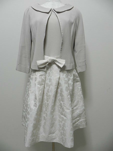 お呼ばれの機会に大活躍間違いなし！ハロッズのエレガントなセットアップを買取しました