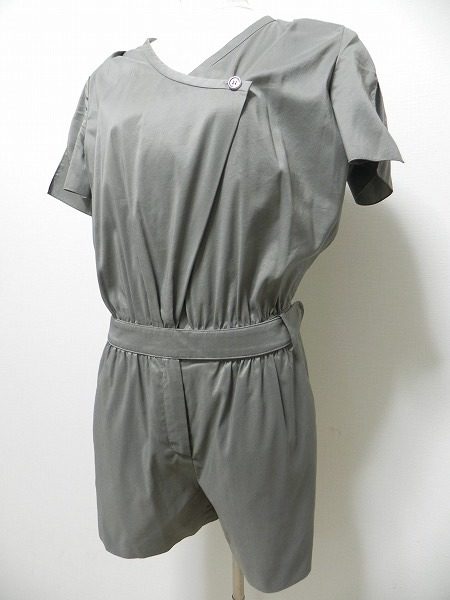 落ち着いた色合いとカジュアルなデザインのバランスが絶妙なヒューゴボスのオールインワン