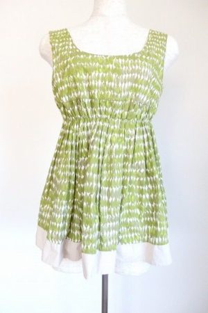 春夏にぴったりなマルニの爽やかグリーンのプリントギャザーチュニック