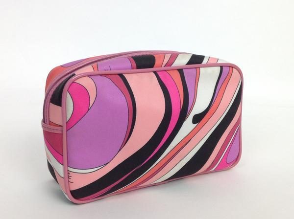 セレブが愛用する憧れのブランド!エミリオプッチのピンクポーチを買取しました