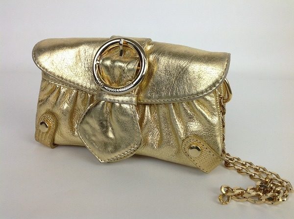 クラッチとしても使える。D&Gのゴージャスなゴールド系ショルダーバッグを買取り致しました。