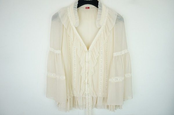 【買取致しました】贅沢にあしらったレース＆フリルが存在感大！ダブルスタンダードのボヘミアンテイストブラウス