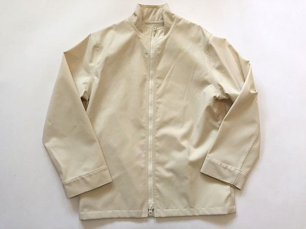 フランスの品格漂う逸品。アーペーセー（A.P.C）のジップアップブルゾンをお売り頂きました。　