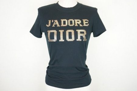 １枚で着るTシャツでラグジュアリーな装いに。クリスチャンディオールのTシャツを買取しました