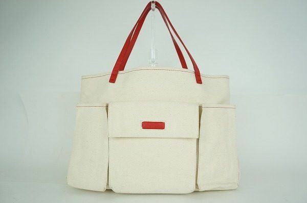 フェミニン&カジュアルな装いを。フォクシーのキャンバストートバッグを買取しました。