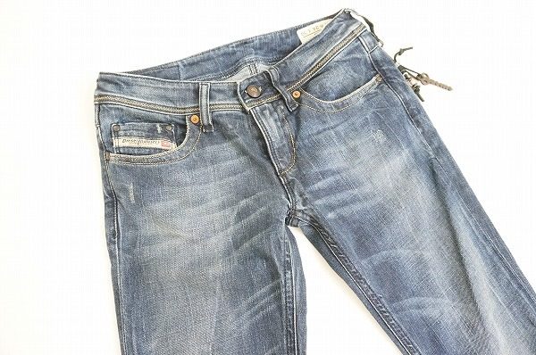 グランジテイストで大人な女性の魅力を引き出す、ディーゼル(DIESEL)のブルージーンズを買取致しました。