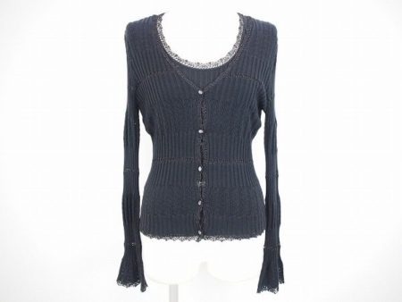 フェミニンな装いも可能。品が増すローラアシュレイの黒のアンサンブルを買取しました。