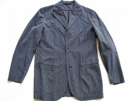【買取致しました】クラシカルな装いを、爽やかに。落ち着きのあるストライプのトゥモローランドのジャケット