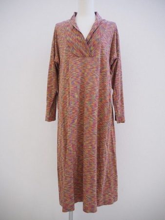 マルチカラーの色鮮やかな虹のよう。華やかで上品なミッソーニのワンピースを買取しました