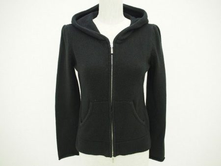 着回し抜群でエレガントなシルエット。フォクシーニューヨークのニットパーカーを買取しました。