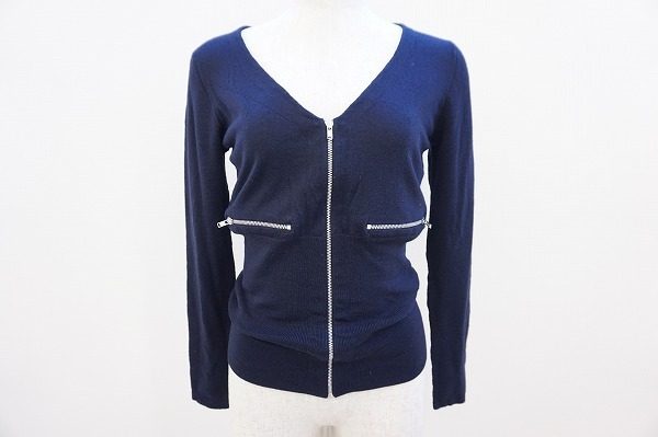 上品さが一味違うセオリーのカーディガンを買取りいたしました　